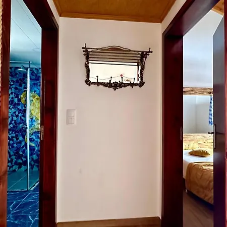 Flora E Fauna House *