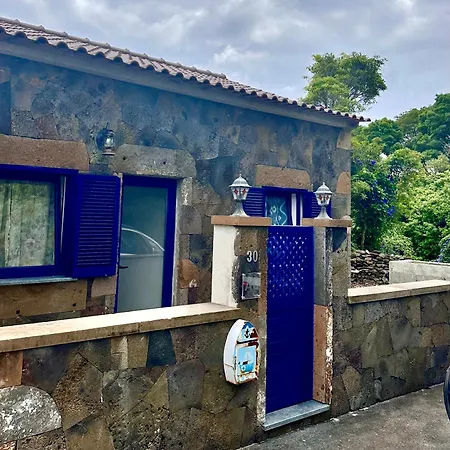 Flora E Fauna House Biscoitos (Terceira)